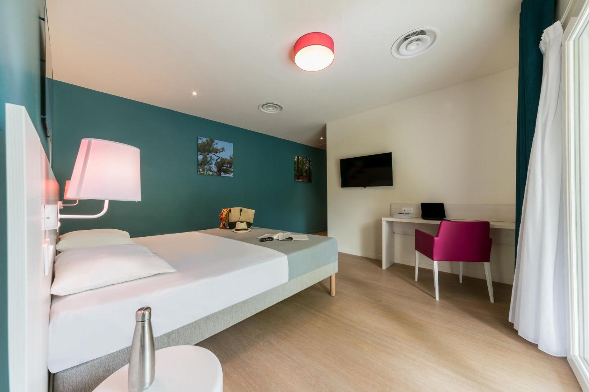 Belambra Clubs L'Isle Sur La Sorgue - Domaine De Mousquety Hotel ภายนอก รูปภาพ