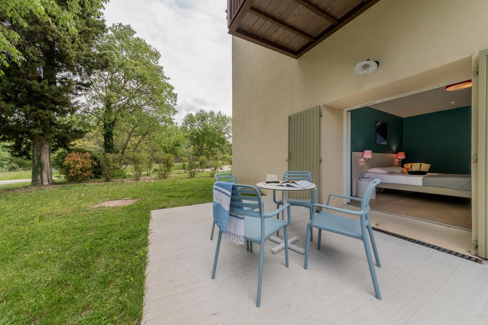 Belambra Clubs L'Isle Sur La Sorgue - Domaine De Mousquety Hotel ภายนอก รูปภาพ