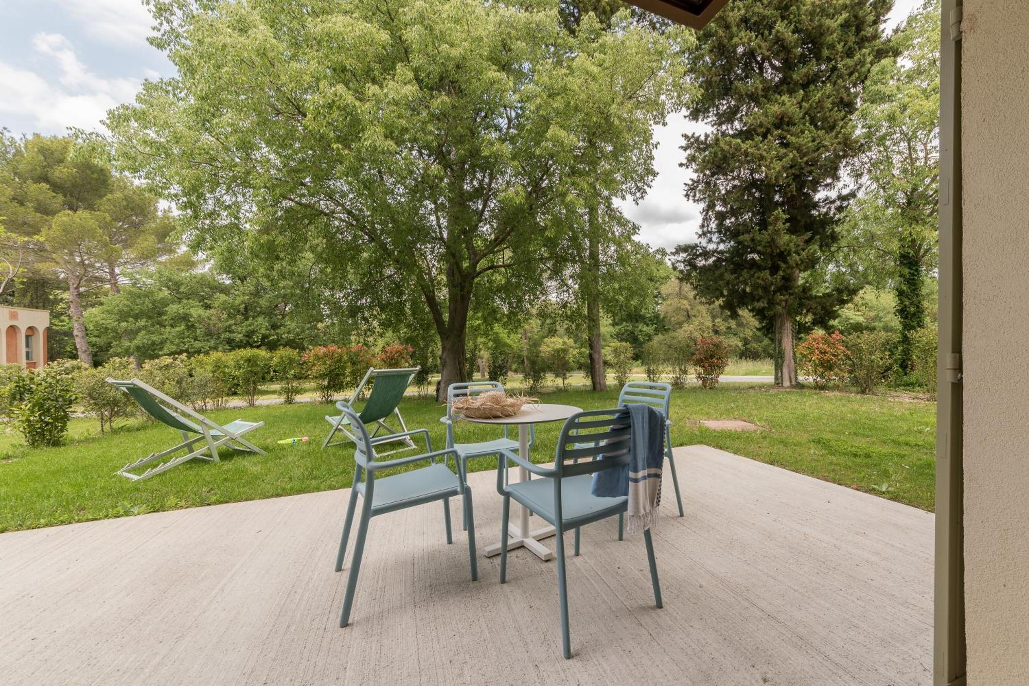 Belambra Clubs L'Isle Sur La Sorgue - Domaine De Mousquety Hotel ภายนอก รูปภาพ